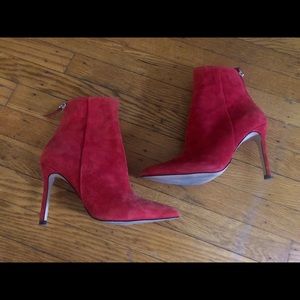 Steve Madden Suede Red Booties
